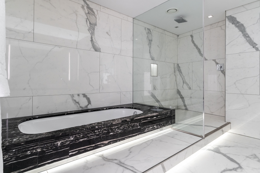 7 Bedroom Property for Sale in Clifton Western Cape